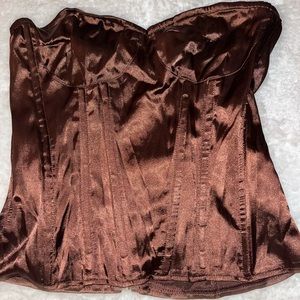brown corset top from Prettylittlething